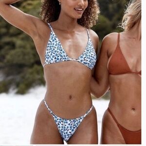 Monday Swimwear blue floral bikini (paper floral) set Size M bottom and size S t